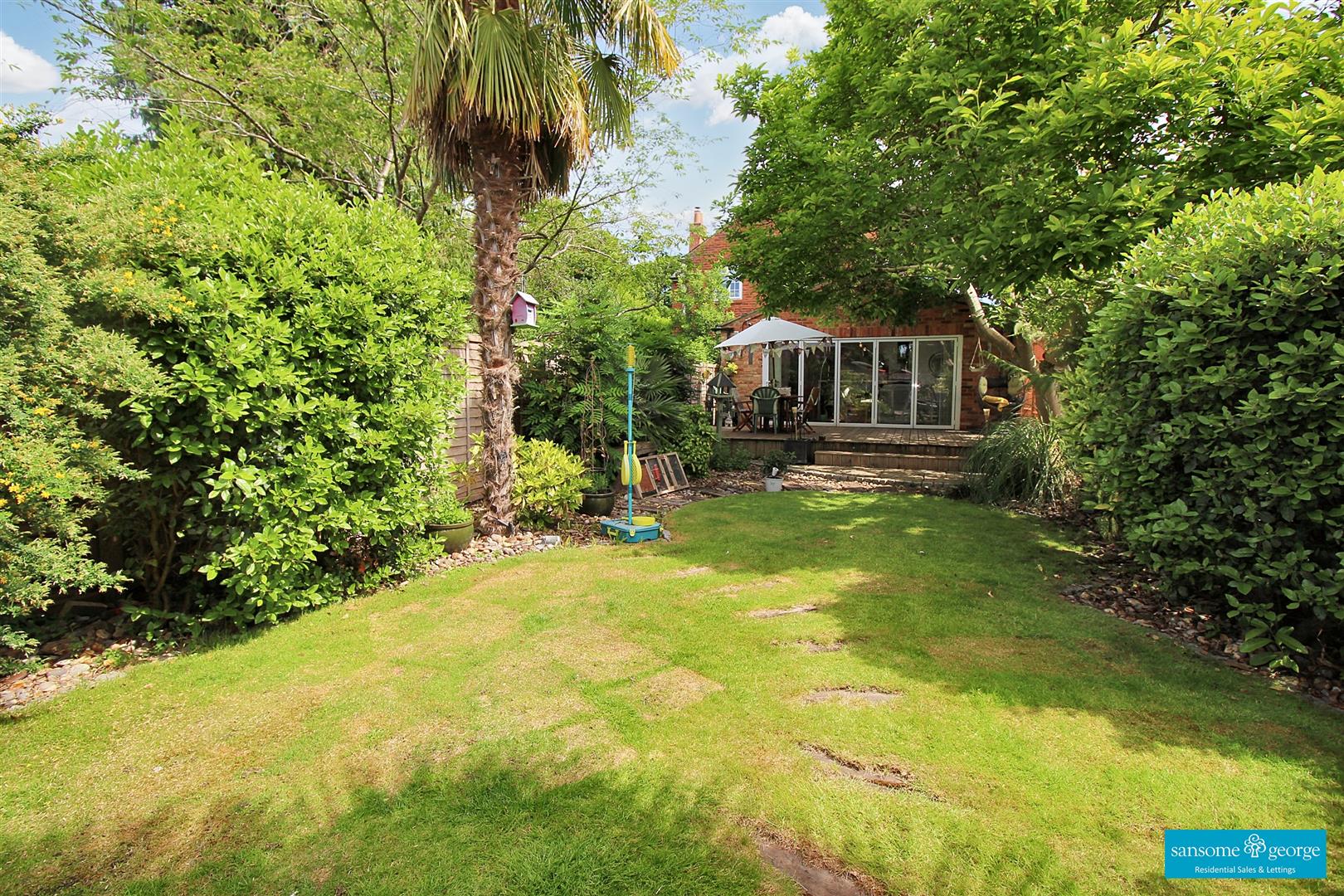 Holybrook Crescent, Reading
